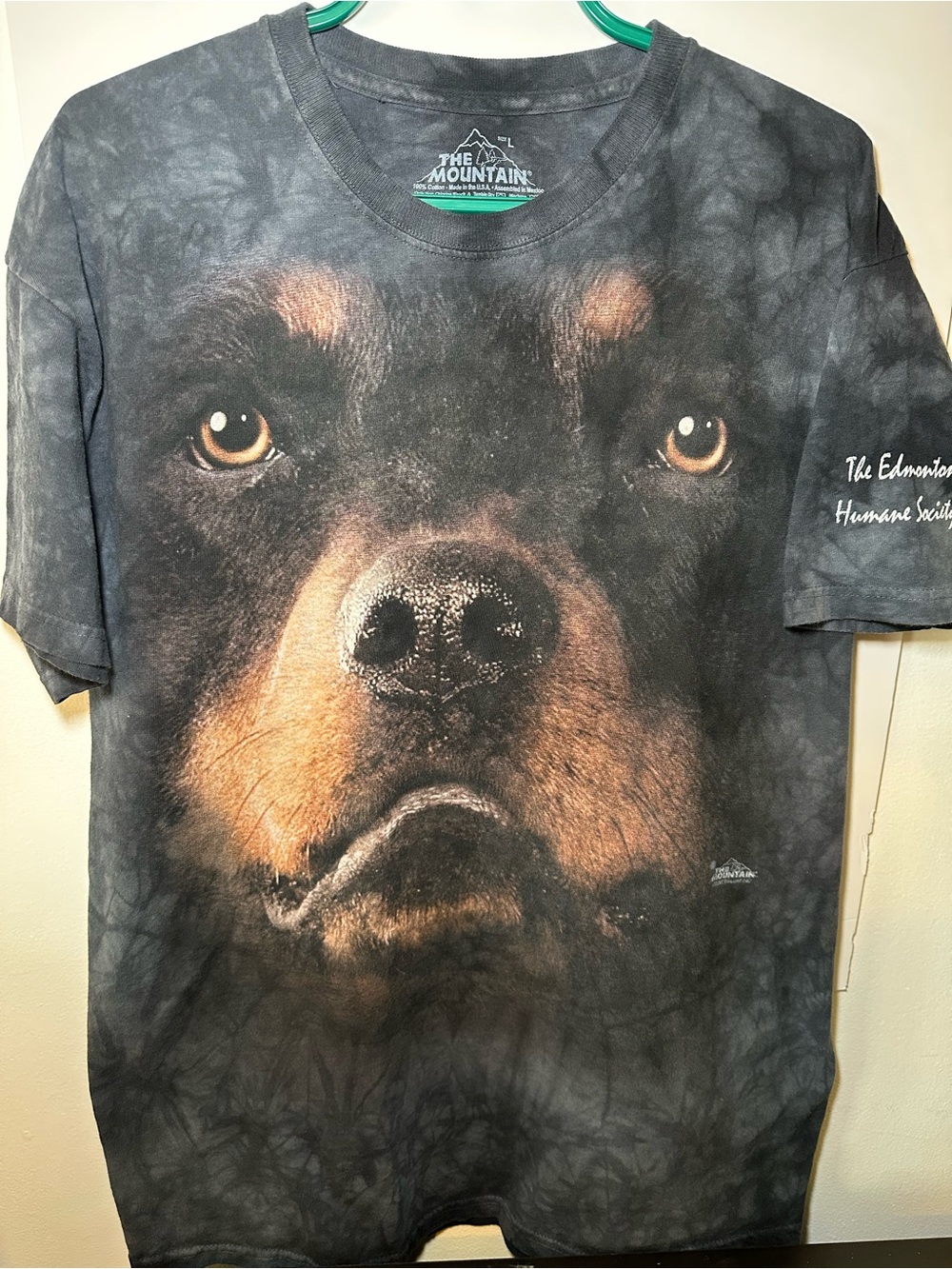 The Mountain Black Rottweiler Face Graphic Tee